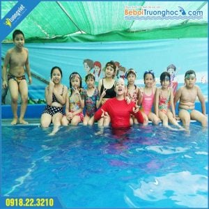 Clo làm sạch bể bơi thông minh như thế nào?